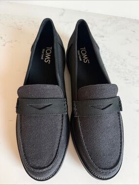 TOMS Marie classic loafers in Color black textile women’s size 9